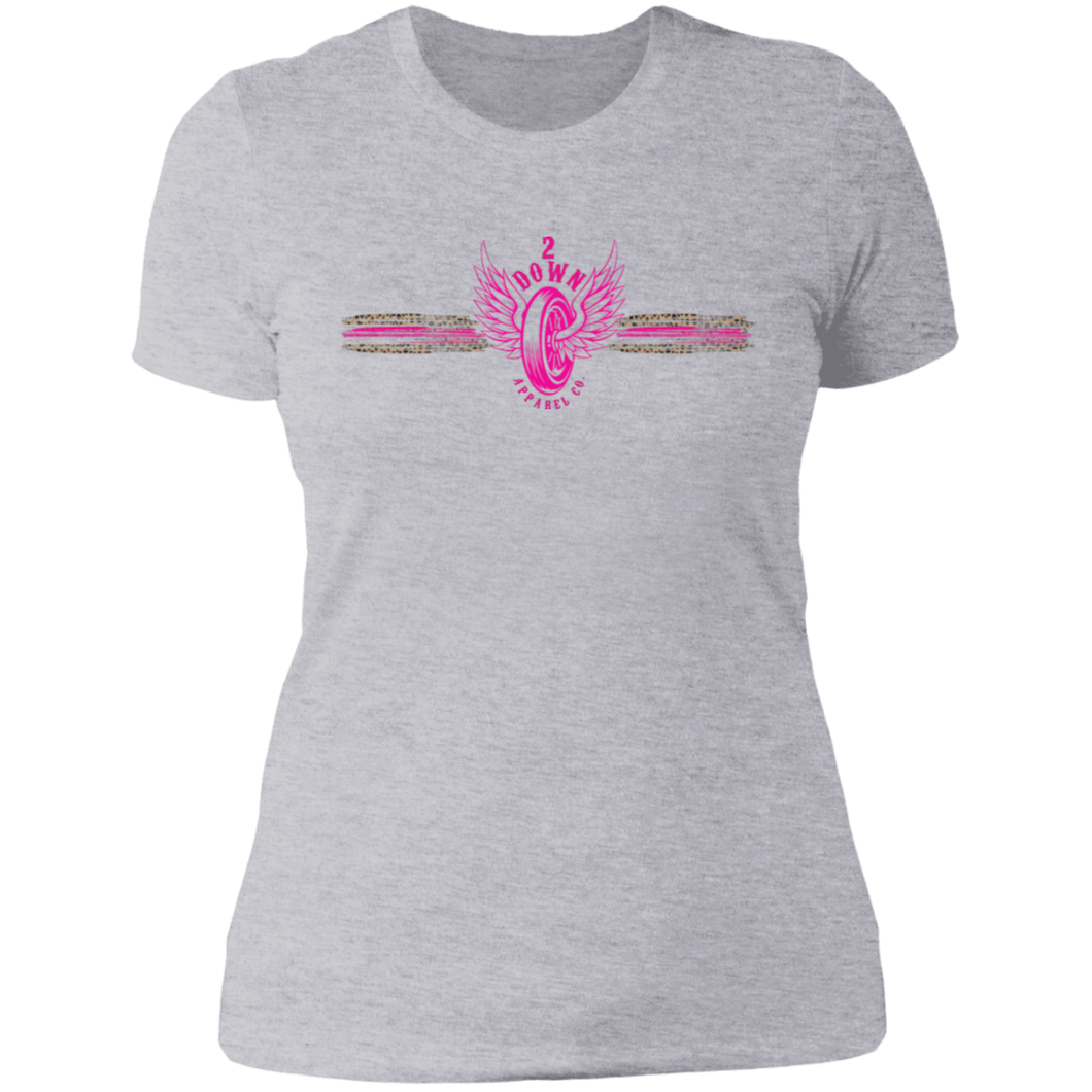 Leopard Retro Tire with wings in hot pink Ladies' Boyfriend T-Shirt